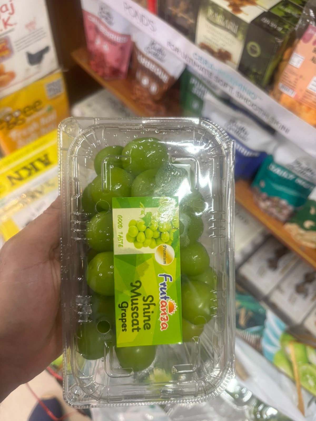 GREEN GRAPES IMP - PKT